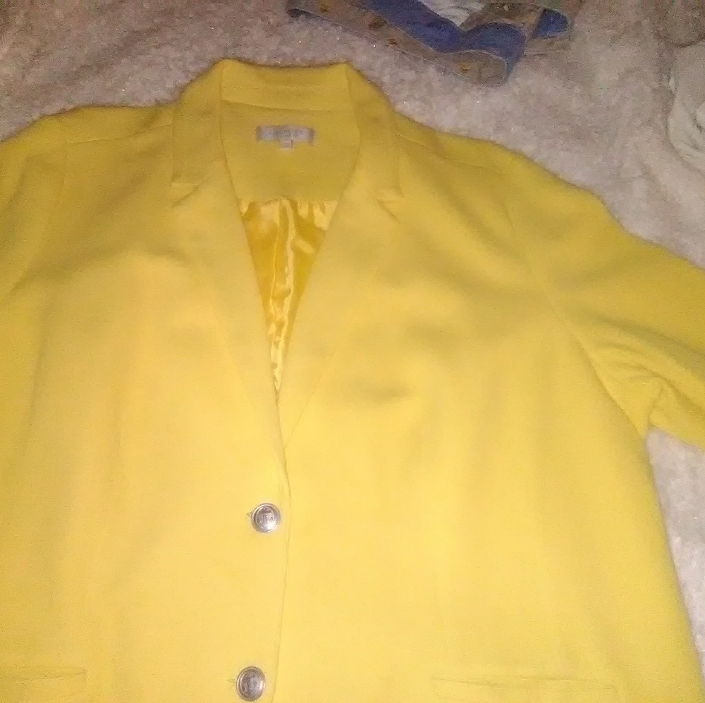 Yellow lined jacket Plus Size